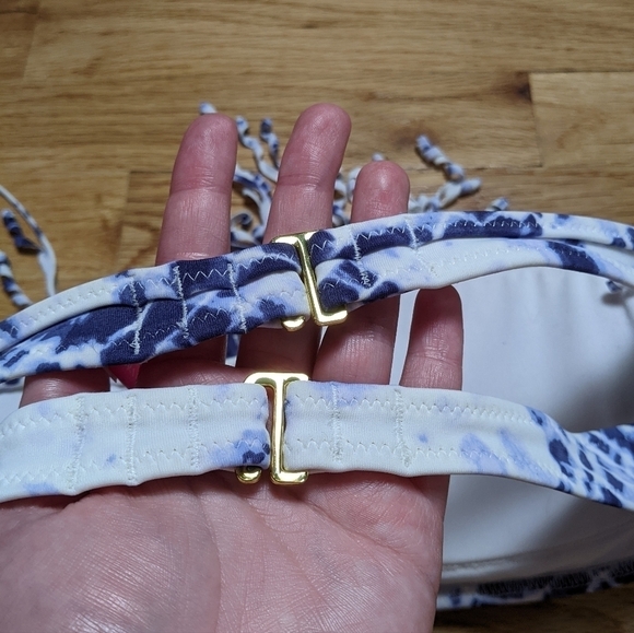Victoria's Secret Bandeau Fringe Bikini Top in Blue Tie Dye Size Medium - Picture 4 of 8